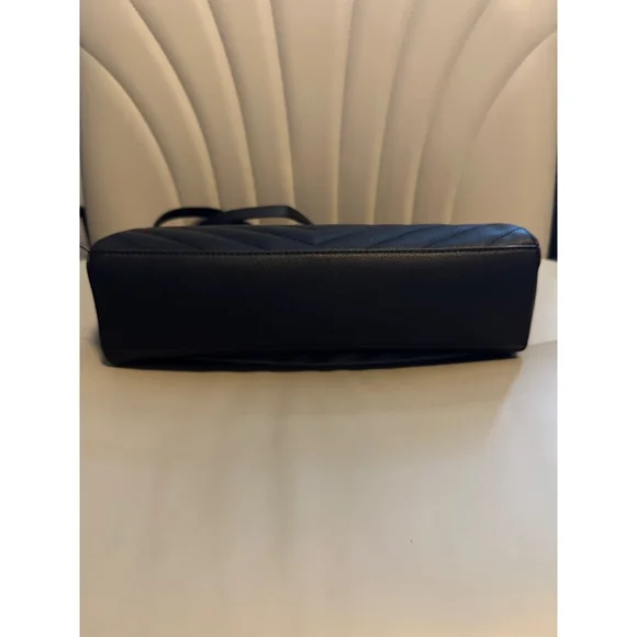 Anne Klein Black Chevron Shoulder Bag Gold Chain Lion Emblem - Picture 12 of 14